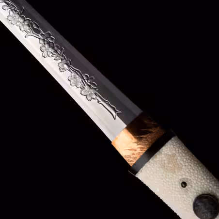 Aichi Tanto Tamahagane Flower Horimono s oboustranným hamonem Suguha