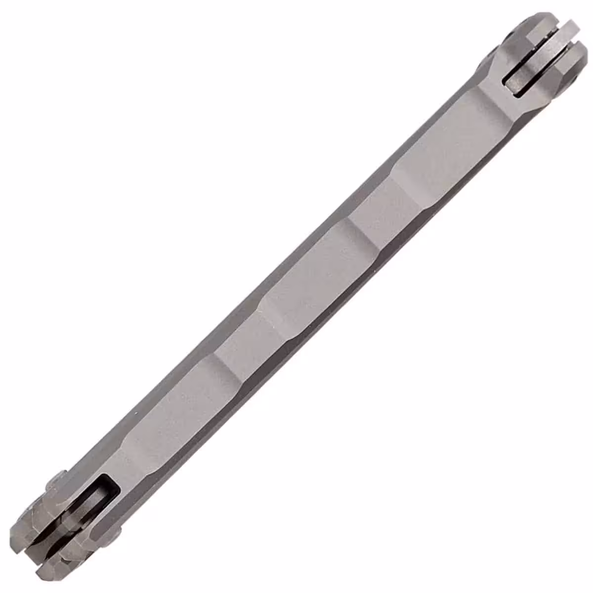 Benchmade-Bali-song-Laro-82-Grey-Titanium