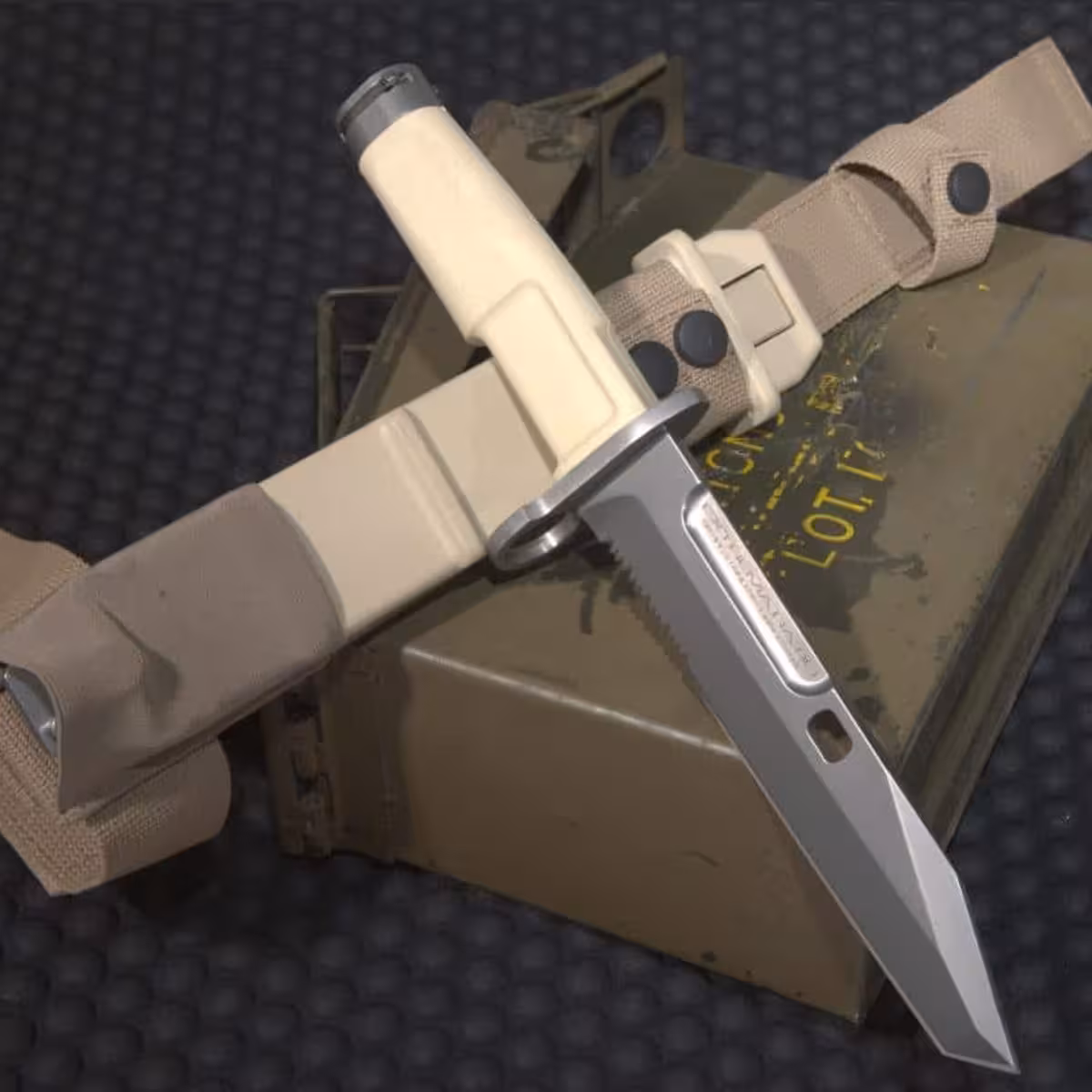 fulcrum-bayonet-desert-sw-extrema-ratio
