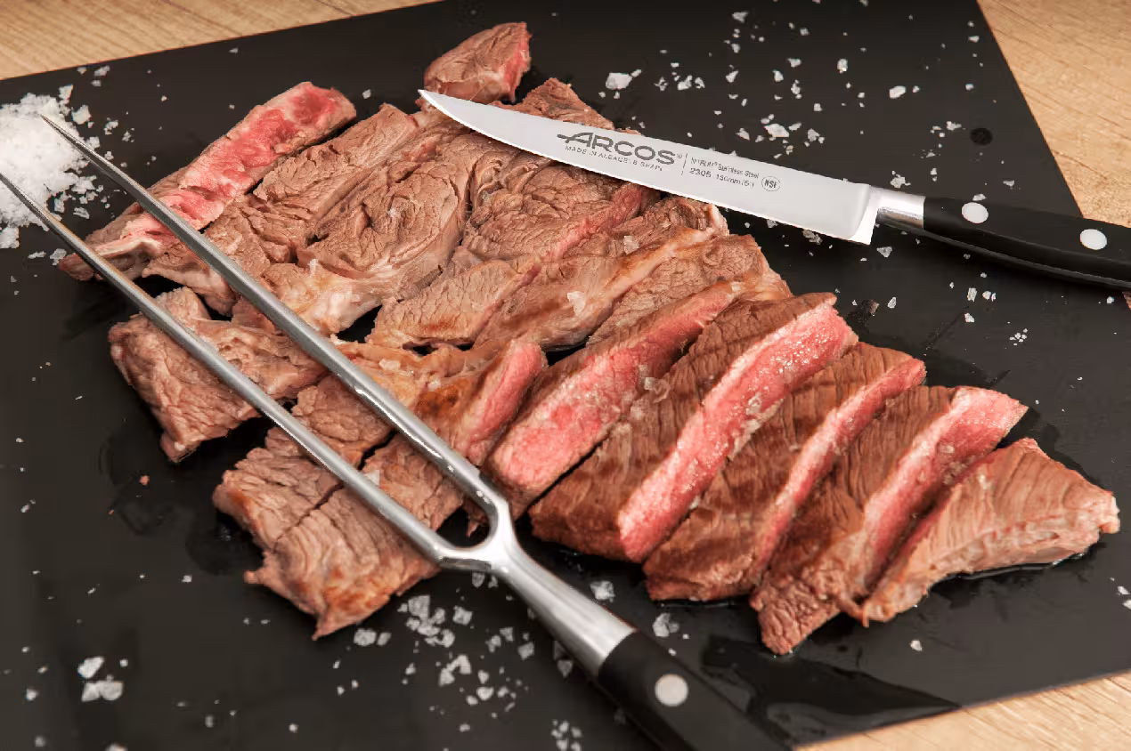 STEAKOVÝ NŮŽ 130 mm