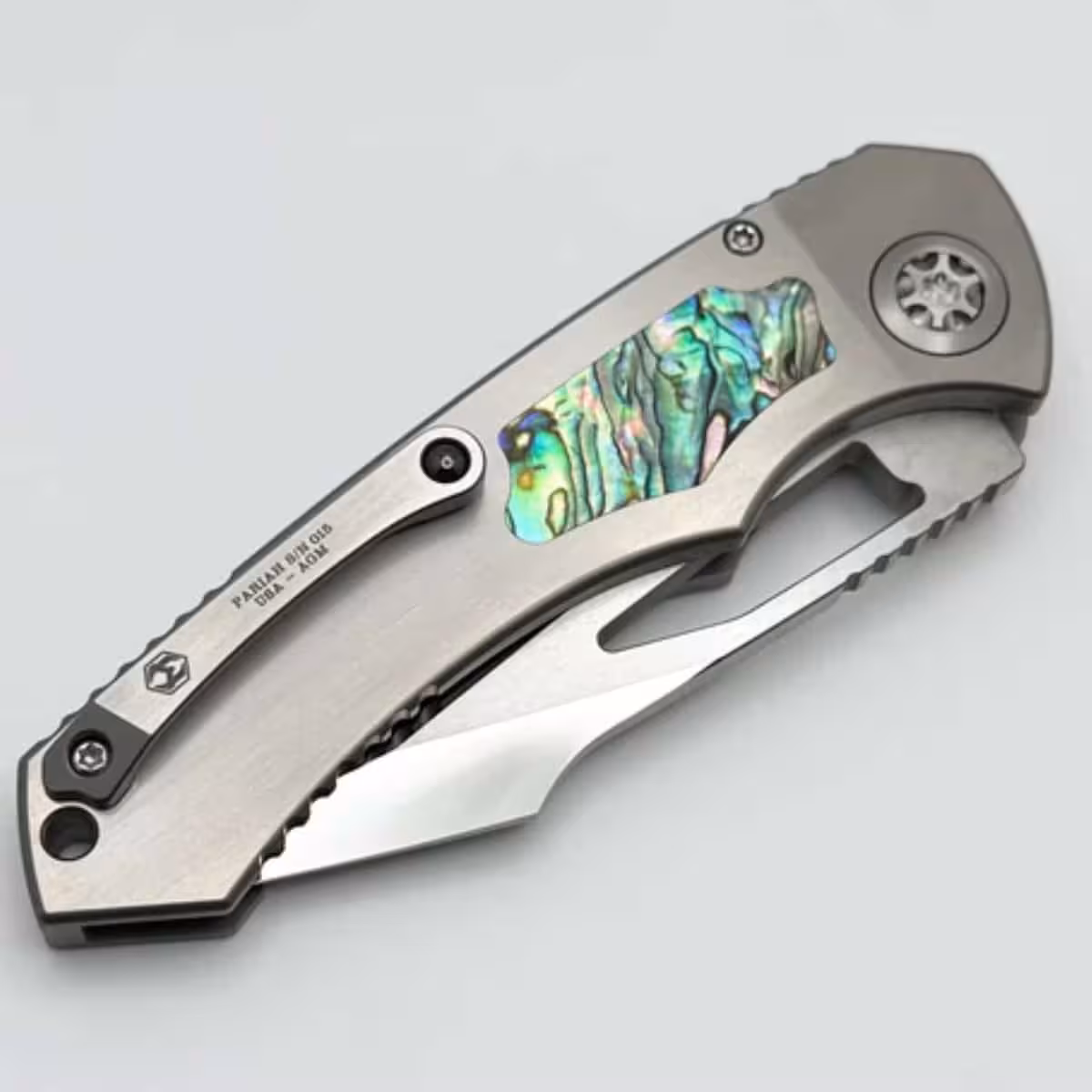Heretic-Knives-Custom-Pariah-M/A-Button-Lock-Ti-Handles