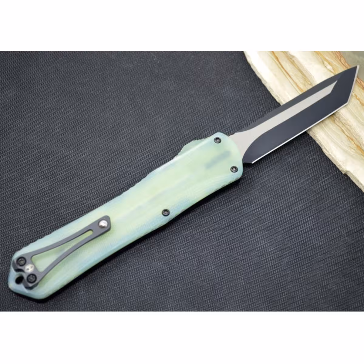 Heretic-Knives-Manticore-X
