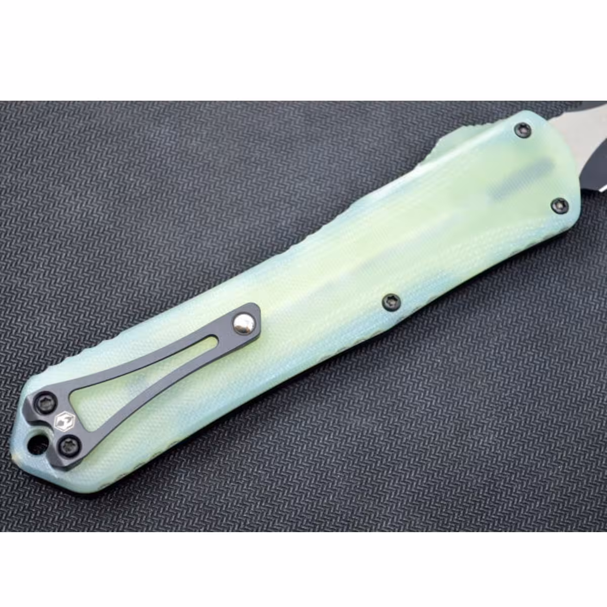 Heretic-Knives-Manticore-X