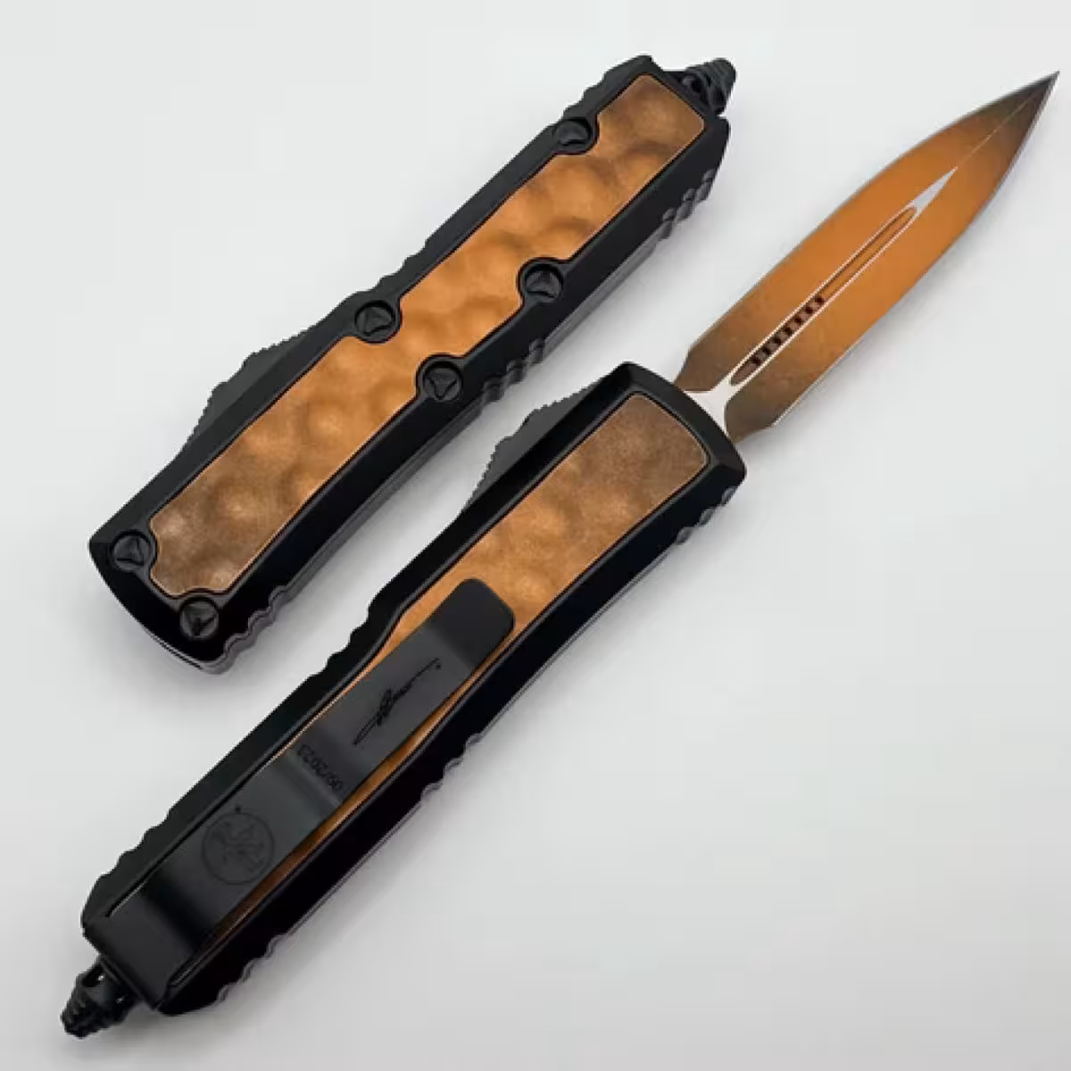 Microtech-Daytona-Weathered-Signature-Series-Blade-Show-West-2023-126-1BIWORS