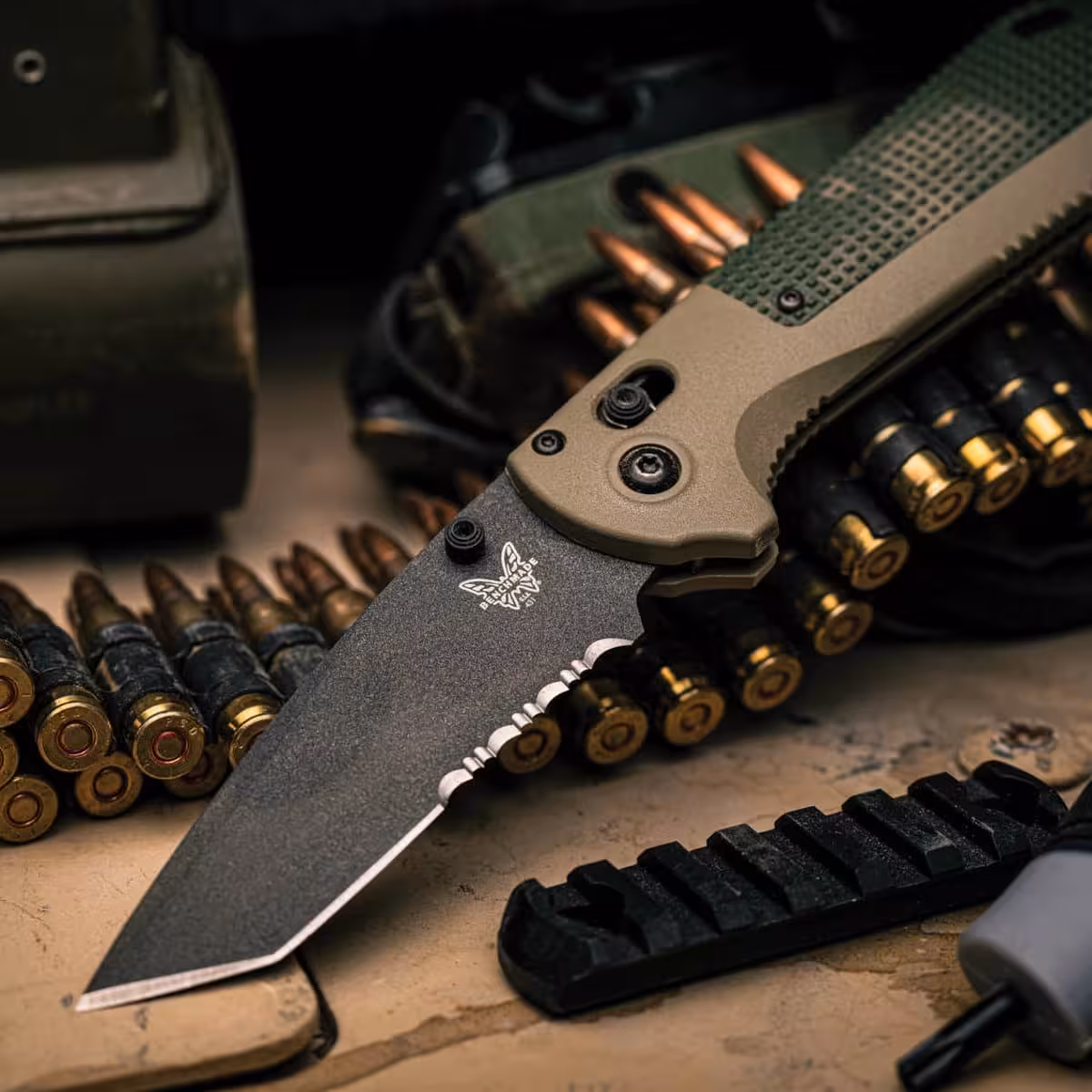 Benchmade-Redoubt-AXIS-431SBK-1