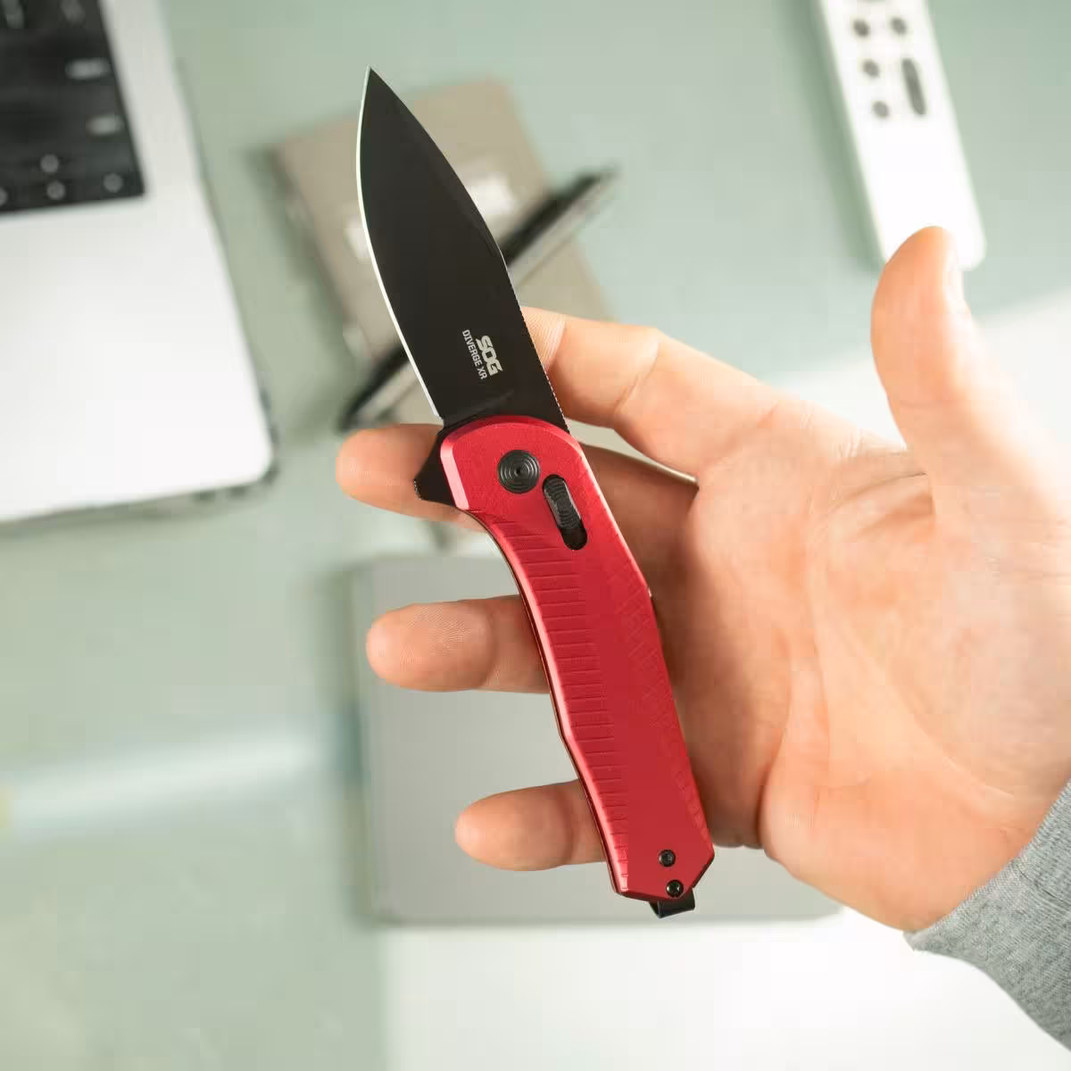 SOG-12-02-06-43_Diververge_XR_Drop_Point_Red_Alt_Image_1-min__61804