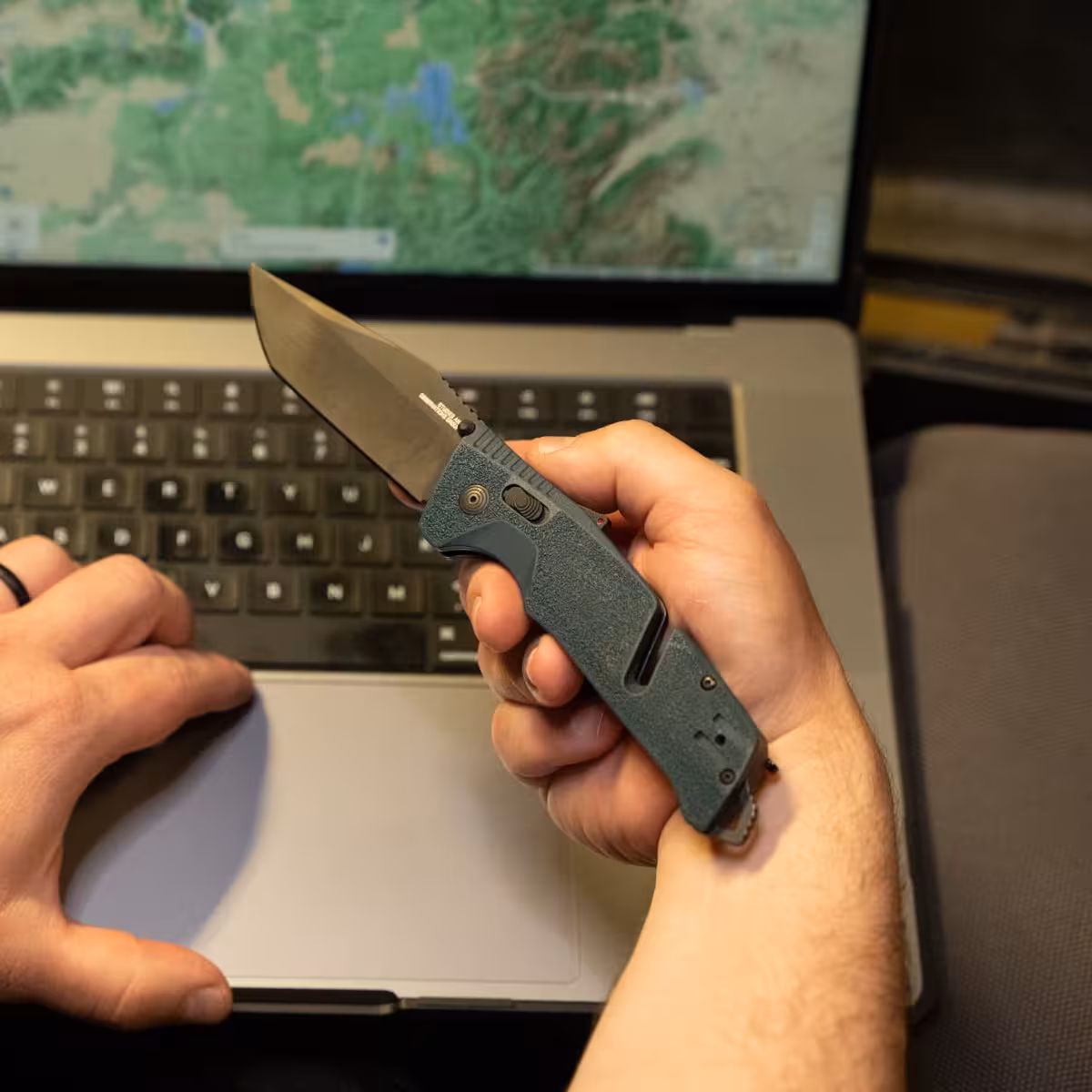 TRIDENT-AT-UNIFORM-BLUE-TANTO