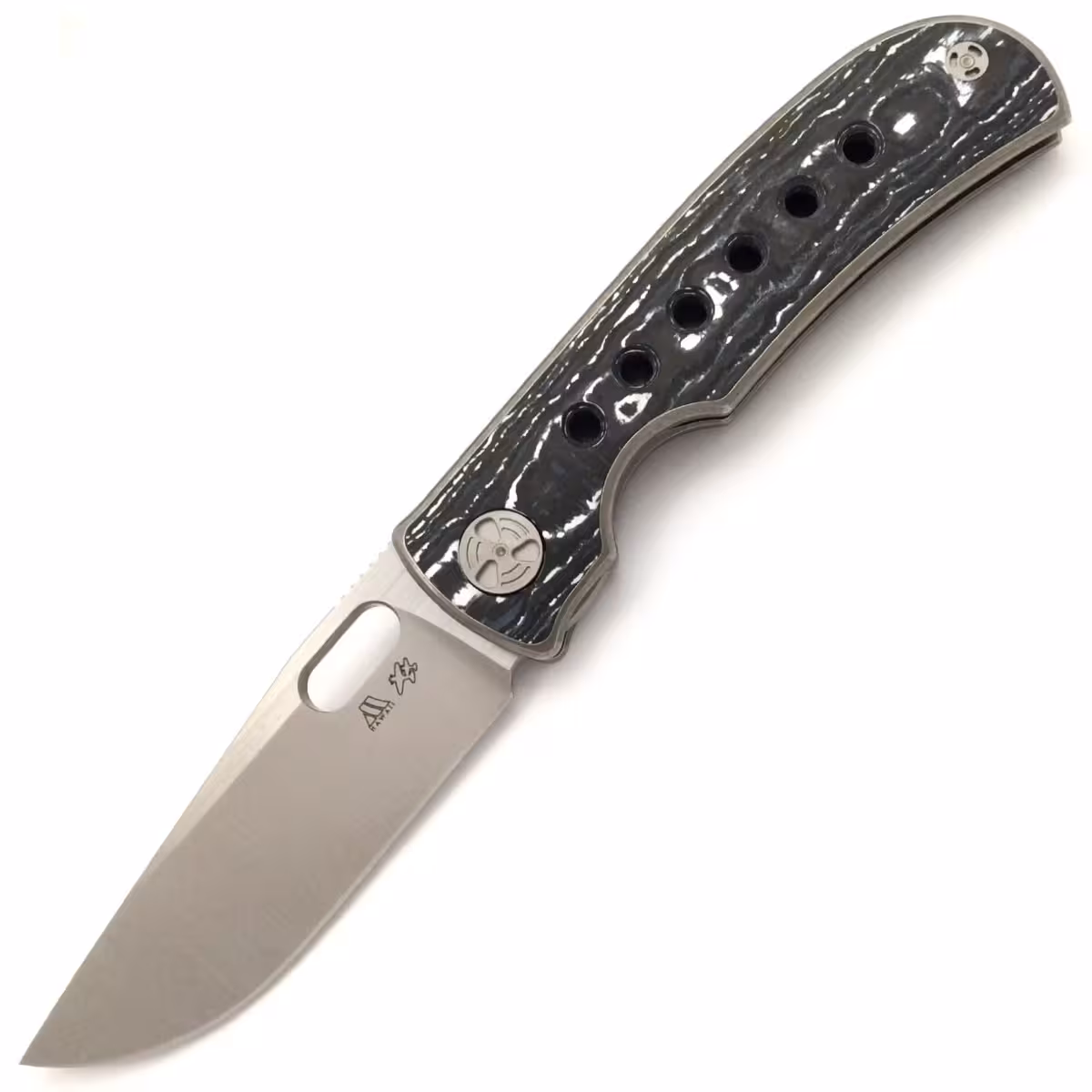 WingMan-EDC-MTNT-Mach-3-Titanium-White-Carbon-Fiber-Inlay