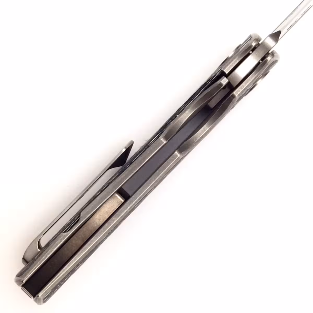 WingMan-EDC-MTNT-Mach-3-Titanium-White-Carbon-Fiber-Inlay